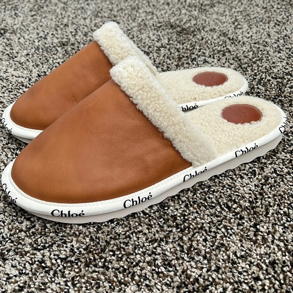 Chloe Shearling Woody Logo Slippers, never worn